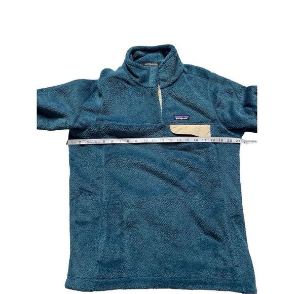 Patagonia Women's Wavy Blue Re-Tool Snap-T Slim Fit Fleece Pullover Large NWT - Picture 3 of 7